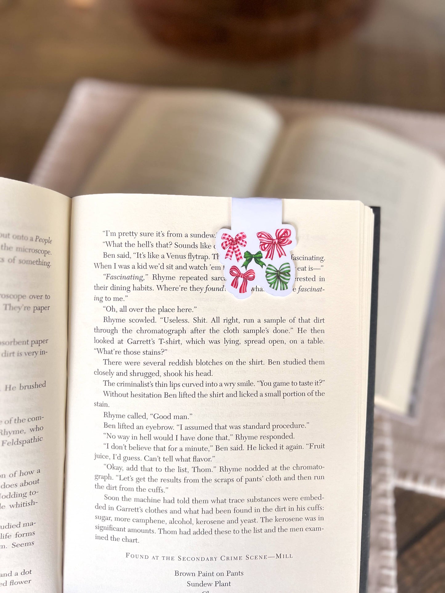 Christmas Bows Magnetic Bookmark